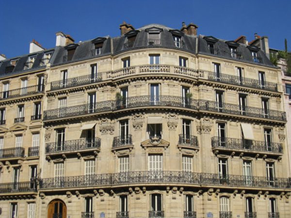 Crédits immobiliers : les taux tombent à un nouveau record en juin Crédits immobiliers : les taux tombent à un nouveau record en juin